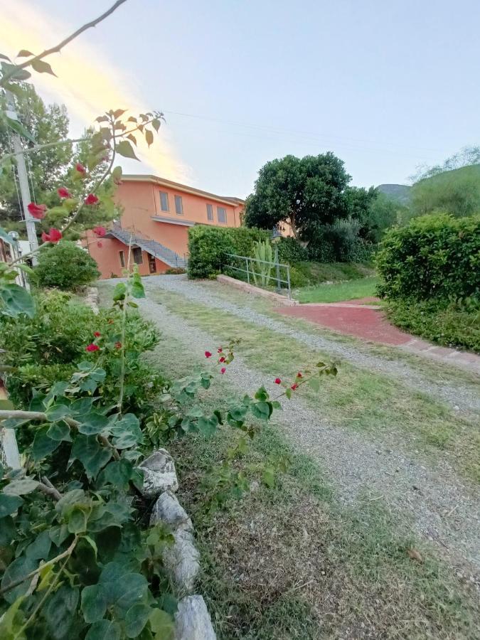 Agriturismo - B&B "La Funicolare" Francavilla Marittima Екстер'єр фото